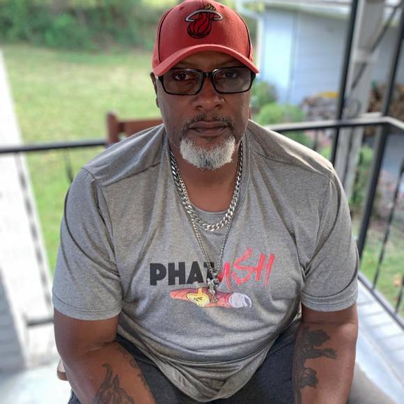 Profile Picture of Jeffrey Dowdell (@popimp1966) on Poshmark