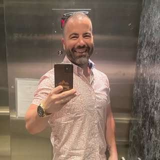 Profile Picture of Jon 