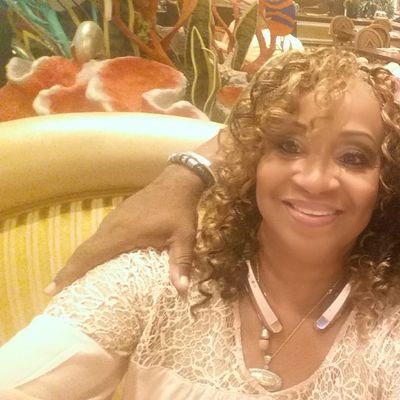 Profile Picture of Deborah Washington (@Kendeb1984) on Twitter