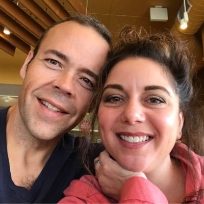 Profile Picture of James Groves (@JamesnBrenna386) on Twitter