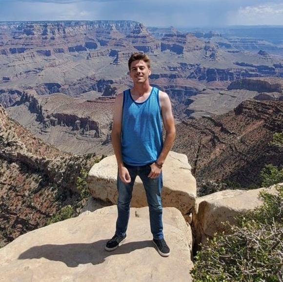 Profile Picture of Aaron Reid (@reidaa_93) on Poshmark