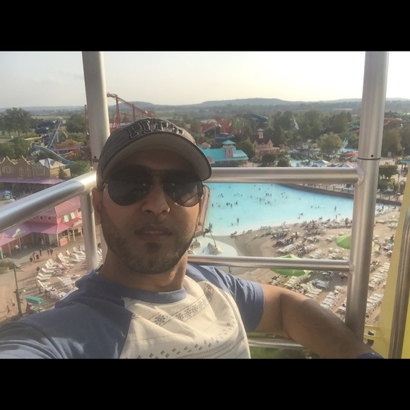 Osamah J - Poshmark Profile Picture of Osamah J (@osamahj) on Poshmark