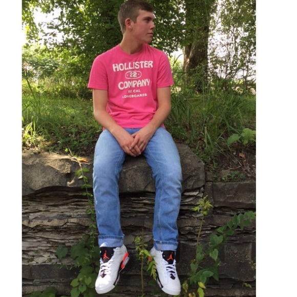 Profile Picture of Luke Tucker (@lubaby00) on Poshmark