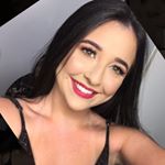 Profile Picture of Amanda Rocha (@amandaroch) on Instagram