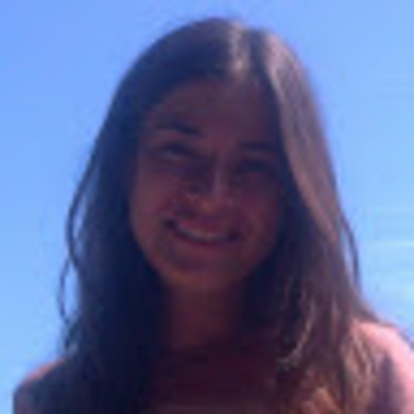 Profile Picture of Rebecca Klahr (@raknyc) on Poshmark