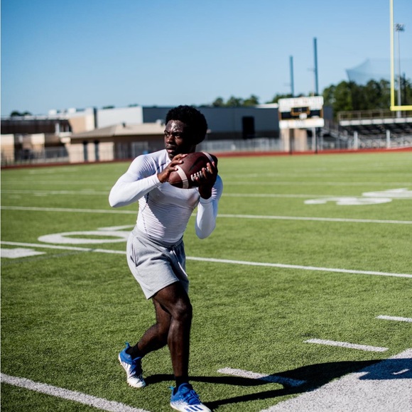 Profile Picture of Trey Veon (@tveon) on Poshmark