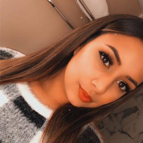 Profile Picture of Briana Valeriano (@bvaleriano) on Poshmark