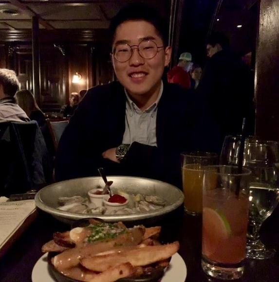 Profile Picture of Euiseok Jung (@robinjung95) on Poshmark