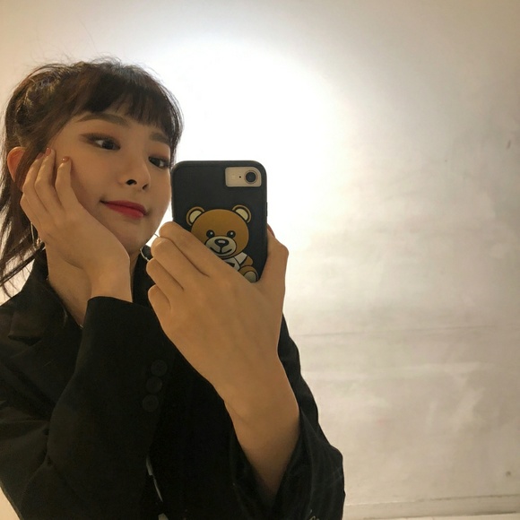 Profile Picture of Erika Aquino (@beretsoo) on Poshmark