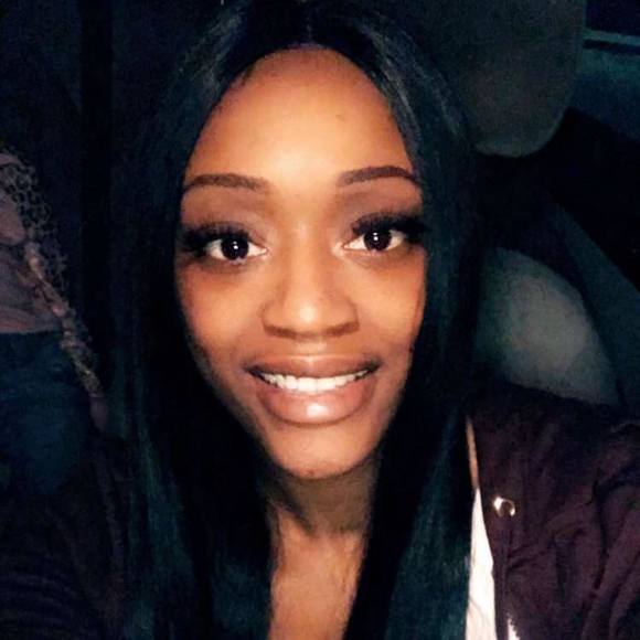 Profile Picture of Paulina Brooks (@paulinabrooks) on Poshmark
