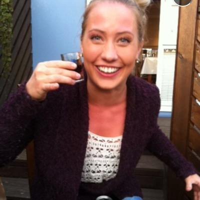 Profile Picture of Lára Borg (@laraborg96) on Twitter