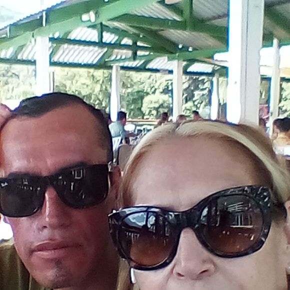 Profile Picture of Mauricio Rivera (@mauriciorive440) on Poshmark