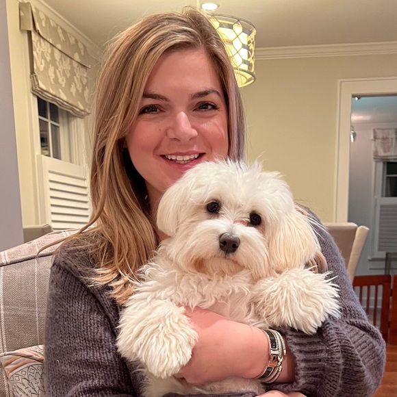 Profile Picture of Lauren Stiffelman (@lstiffelman) on Poshmark