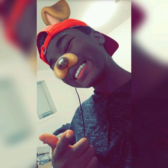 Profile Picture of Umar Ibrahim (@umarrr) on Poshmark