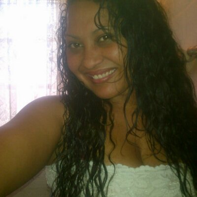 Profile Picture of Charlene Charles (@Honey_22227) on Twitter