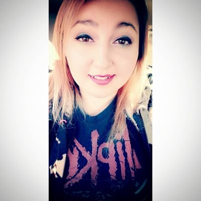 Profile Picture of Catherine Heather Ann Robinson (@CappyLovesOtter) on Twitter