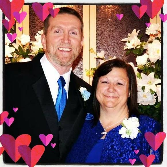 Profile Picture of Lori Spivey (@cameomomma) on Poshmark