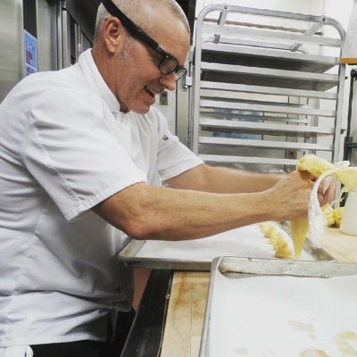 Profile Picture of Stephen Lee (@sweetpealee23) on Twitter