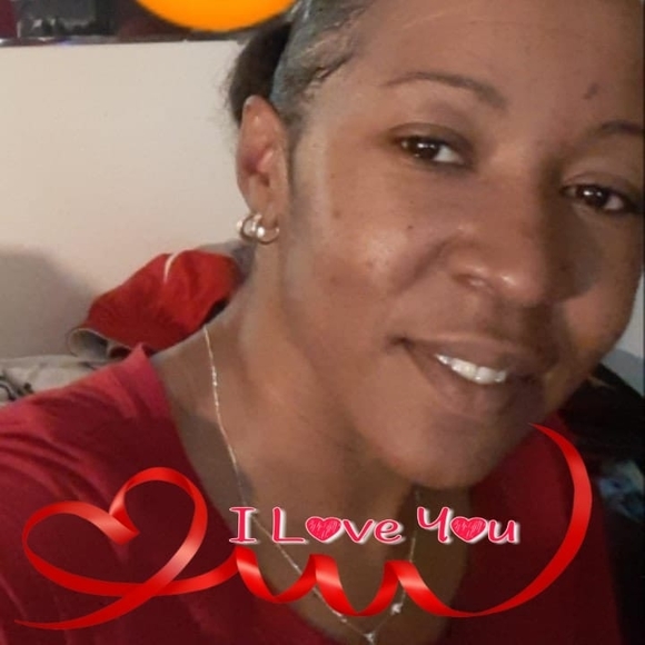 Profile Picture of Shamekia Harston (@hshamekia) on Poshmark