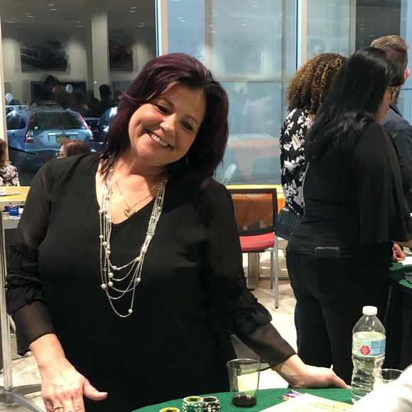 Profile Picture of Gina Prochilo (@ginapro65) on Poshmark