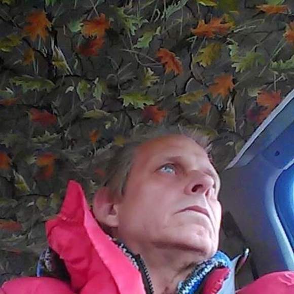 Profile Picture of Ronald Cvikich (@ronaldseasyfix) on Poshmark