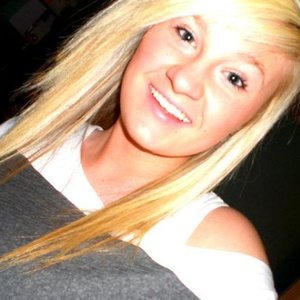 Profile Picture of Amanda Conley (@jumpsx3) on Myspace