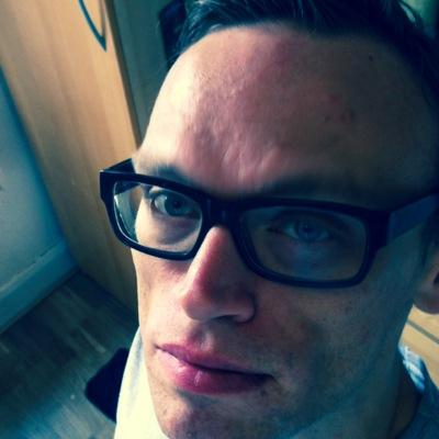 Profile Picture of Richard Latham (@rickeaikea) on Twitter