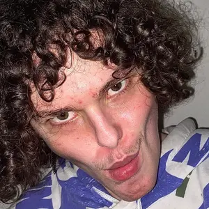 Profile Picture of James Sapphire (@jamessapphireee) on Tiktok