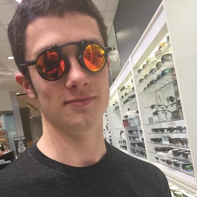 Profile Picture of Jake (@applegate_jacob) on Twitter