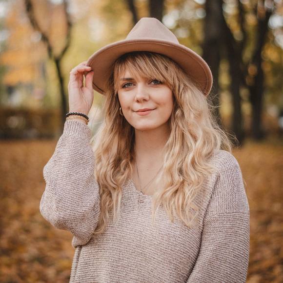 Profile Picture of Milena Olbryś (@powerpinkyx) on Poshmark