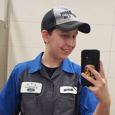 Profile Picture of Audrey Hendrix (@Raptor897) on Twitter