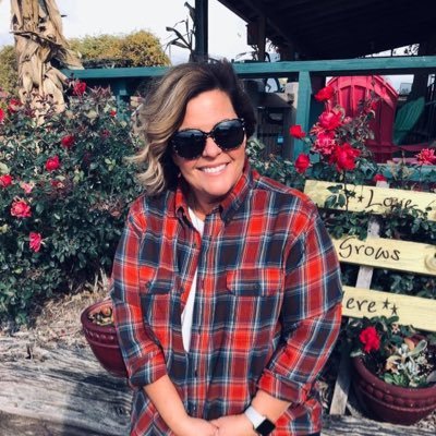Profile Picture of Danielle (@DaniDentonDC) on Twitter