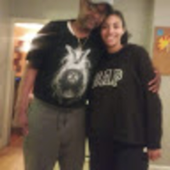 Profile Picture of Irving Twine (@twineirving) on Poshmark