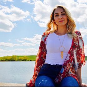 Profile Picture of Carly Bartnick (@carlybartnick) on Pinterest