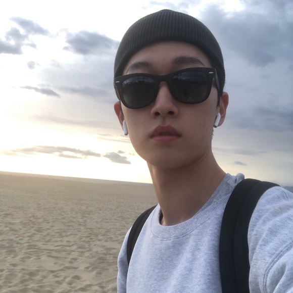 Profile Picture of Yoohyun Song (@thdvmfh) on Poshmark