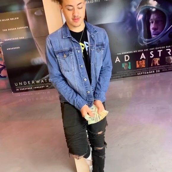 Profile Picture of Tony Alcantara (@tonyfromupnorth) on Poshmark