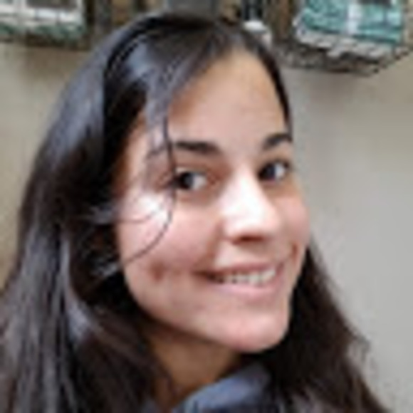 Profile Picture of Alexa Ortiz (@avoavoavo) on Poshmark