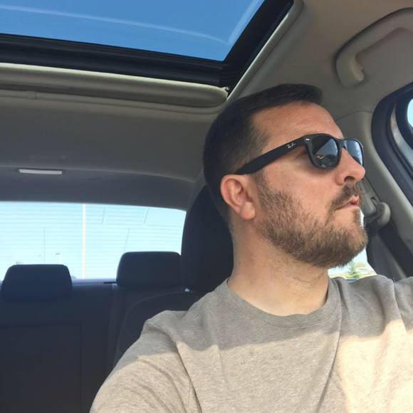 Profile Picture of Noel Dunlea (@noeldnl) on Poshmark