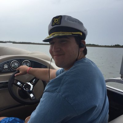 Profile Picture of Michael Comeaux (@MichaelComeaux4) on Twitter