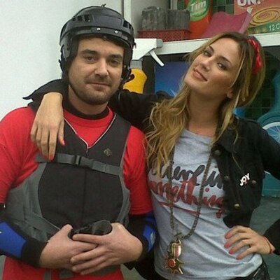 Profile Picture of Paula Peter Chaves A (@pypmania) on Twitter