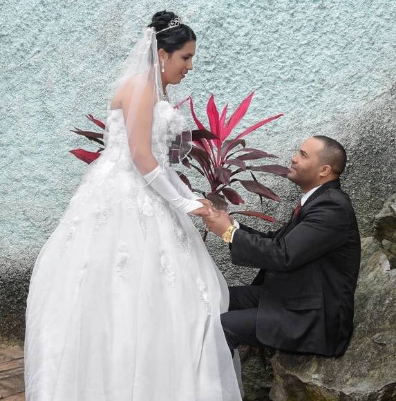 Profile Picture of Luis alberto Caballero colina (@mulatoacelerao) on Poshmark