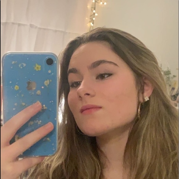 Profile Picture of Addie Schmidtlein (@addieschmidty) on Poshmark