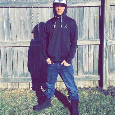 Profile Picture of Jonathan Schoen (@JonathanSchoen4) on Twitter