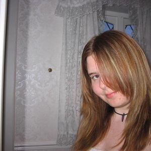 Profile Picture of Carly Fox (@lynthorn) on Myspace