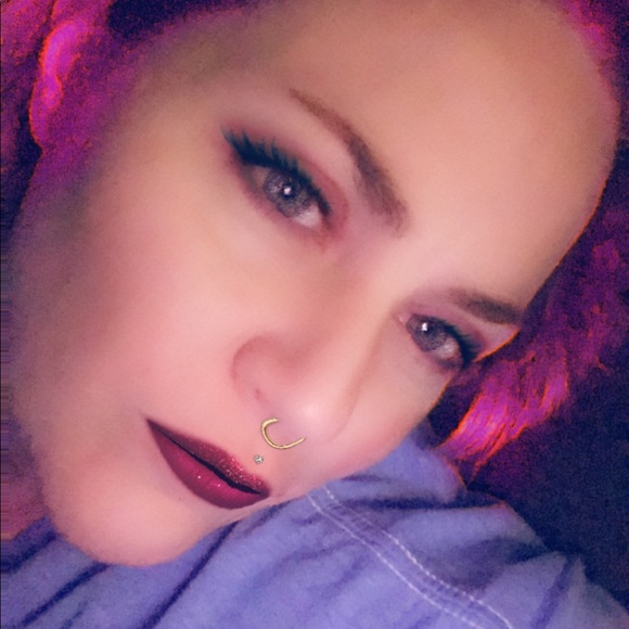Profile Picture of Misty Sutherland (@mistys919) on Poshmark