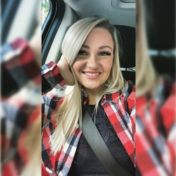 Profile Picture of Kristin Parrish (@kristinparrish1) on Poshmark