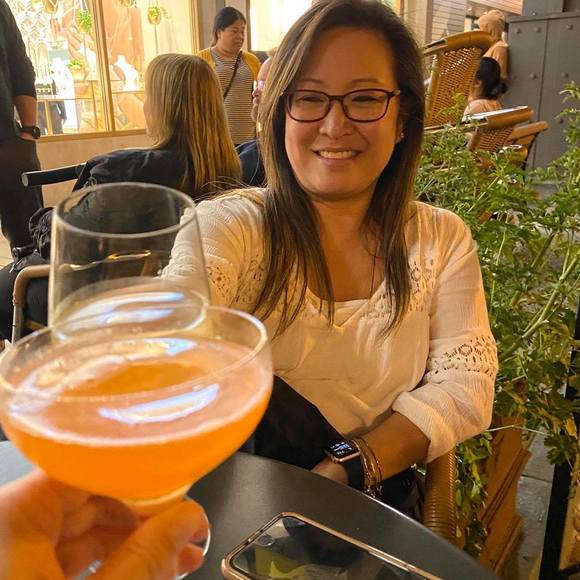 Profile Picture of Wendy Shimada (@wbrevik) on Poshmark