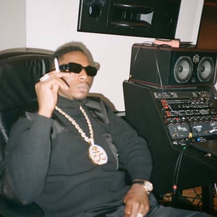 Profile Picture of john (@john_gianna) on Tiktok