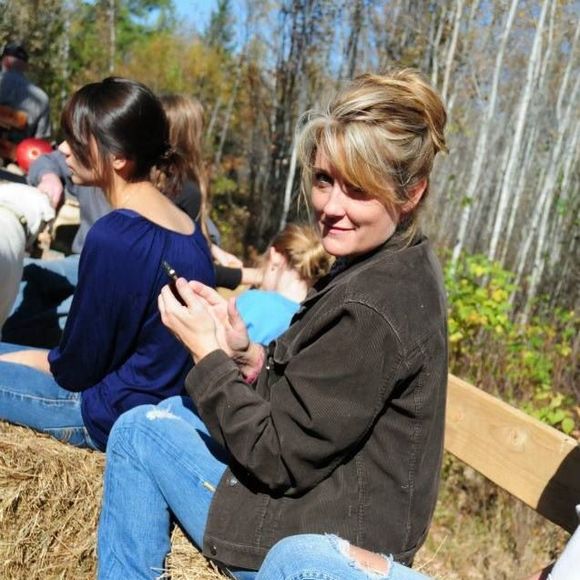 Profile Picture of Shauna Carlson (@smyogeto) on Poshmark