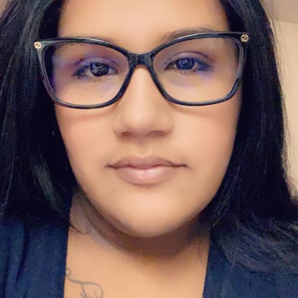 Alexandra Barranco - Poshmark Profile Picture of Alexandra Barranco (@barrancoa) on Poshmark